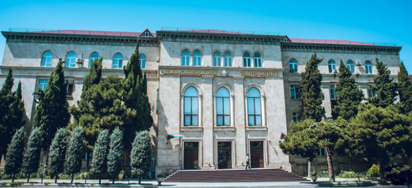 Ədliyyə işçiləri və hakimlər əməkhaqları fondundan 1,6 milyon manat Silahlı Qüvvələrə Yardım Fonduna
